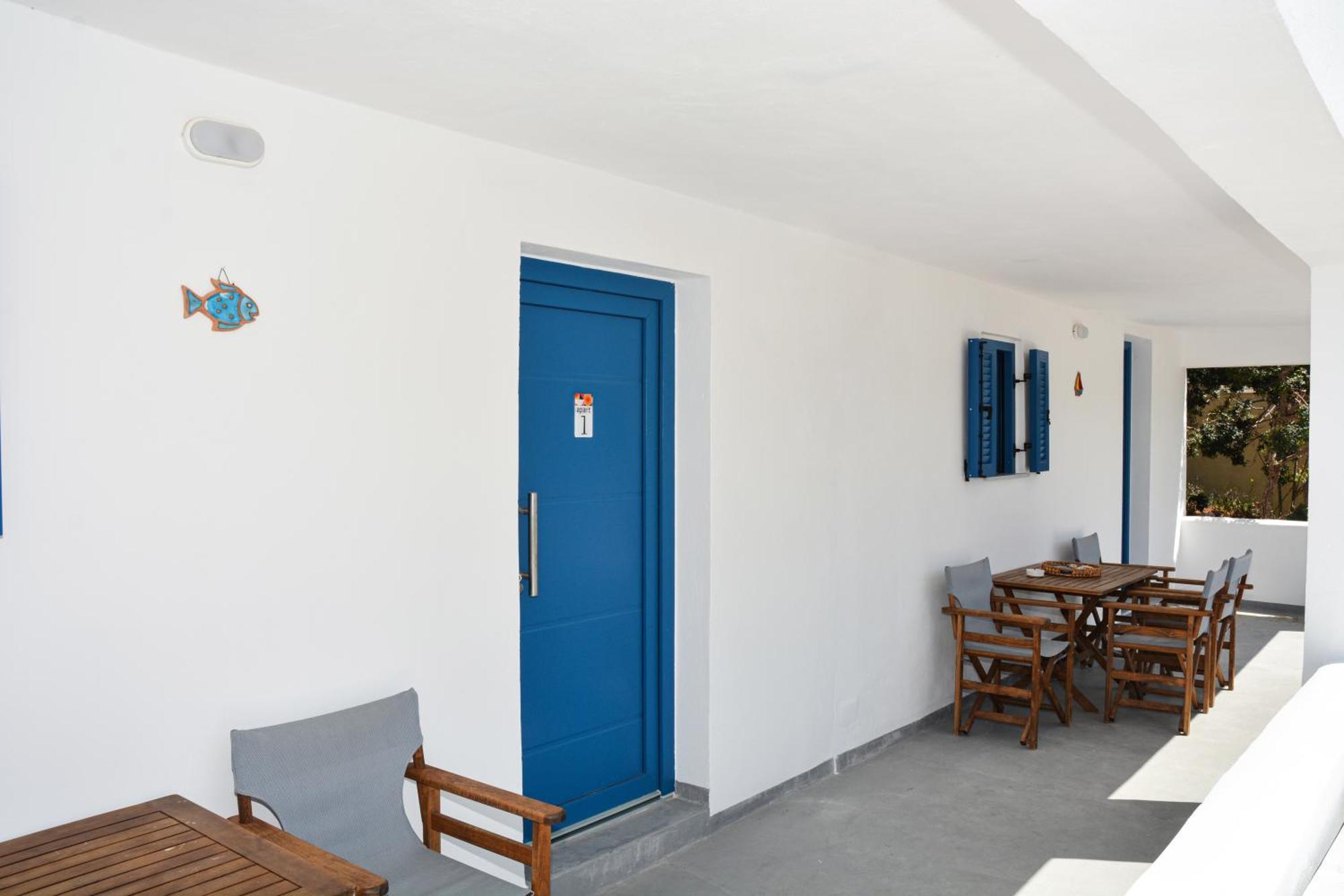 Thea Apartments Emporeios  Exterior photo