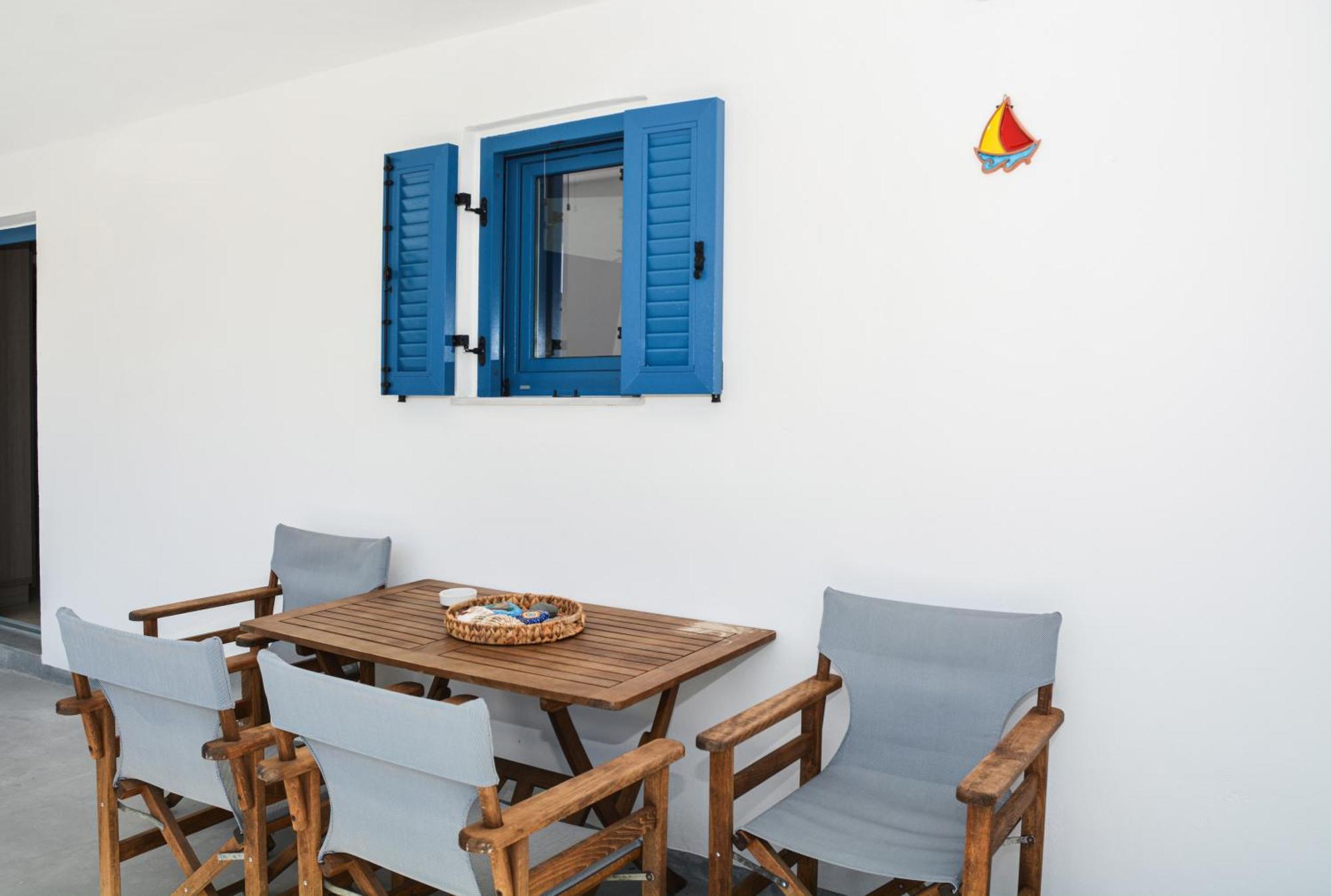 Thea Apartments Emporeios  Exterior photo